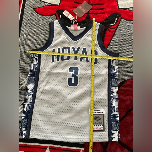 Georgetown Hoyas Allen iverson shirt nwt small Mitchell and ness - Picture 8 of 8